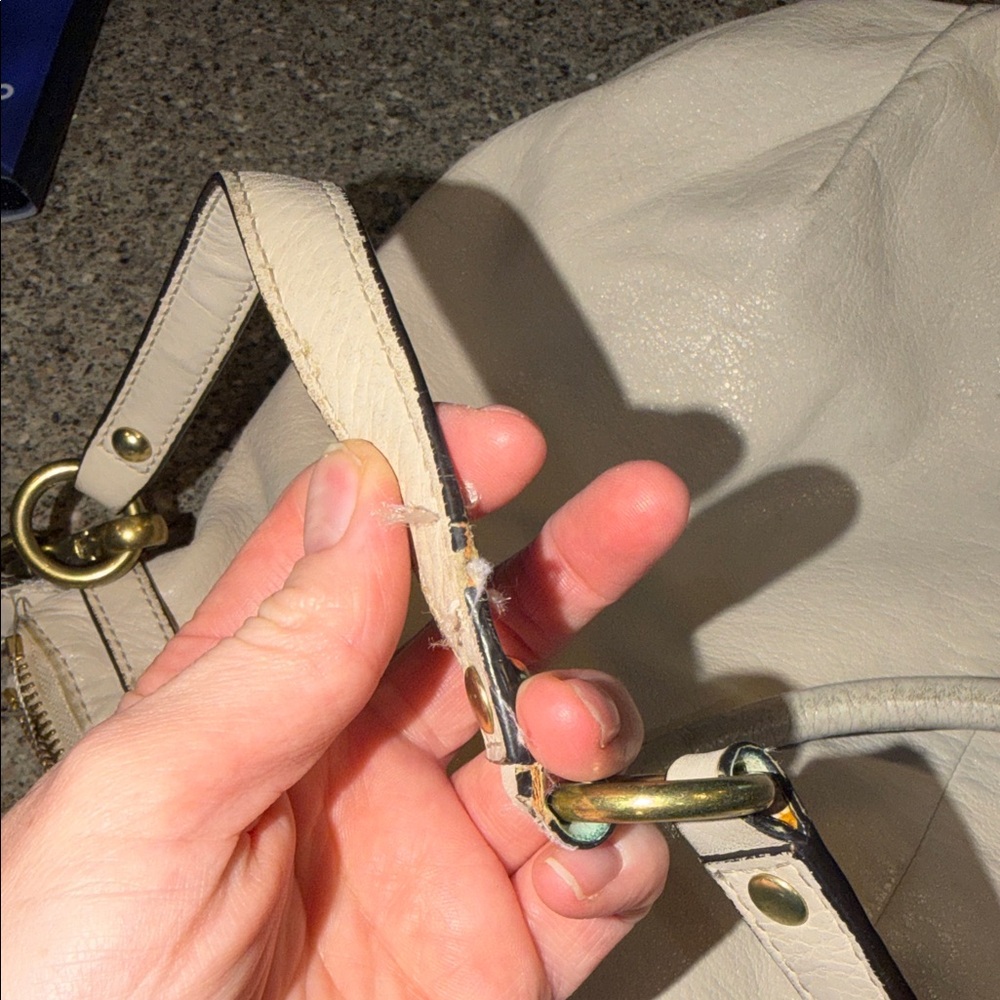 Coach Off-White Leather Shoulder Bag - Picture 6 of 6